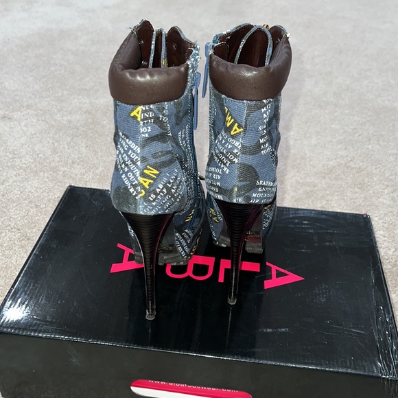 High heels boots - Picture 3 of 5